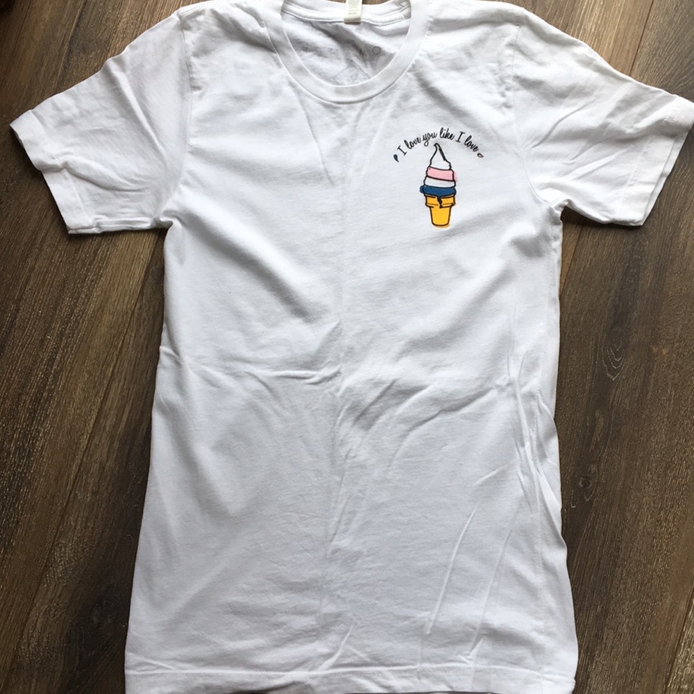 T-shirt womance